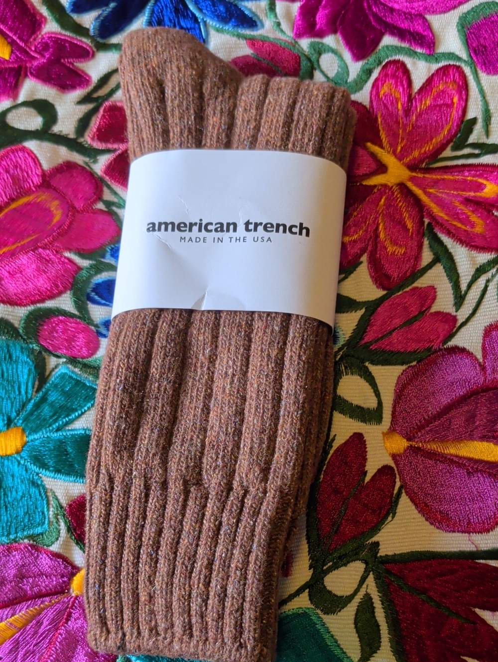 American Trench Women's Ribbed Crew Socks - Brown